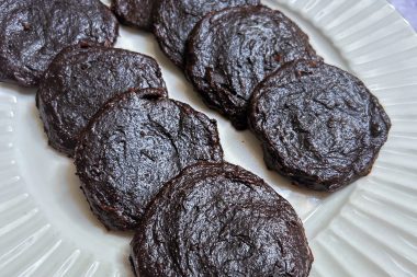 Raw vegan čokoládové cookies